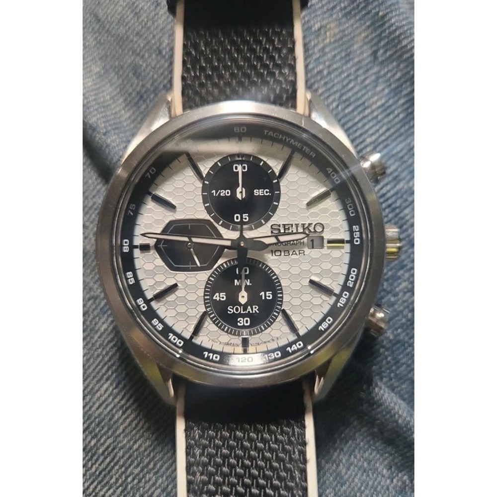 RARE Seiko Panda Solar Chronograph Macchina Sportiva SSC769P1 Men Watch Untested
